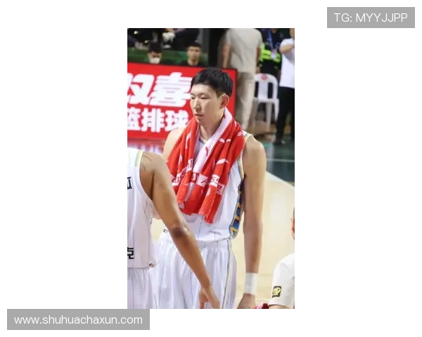 中国男篮力克菲律宾晋级亚预赛决赛 周琦关键时刻表现惊艳 中国男篮力克菲律宾晋级亚预赛决赛 周琦关键时刻表现惊艳