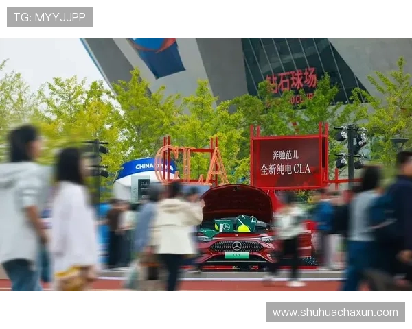 网球大师赛精彩纷呈 大满贯冠军争夺战激烈上演