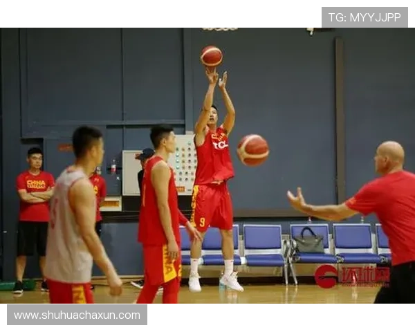 中国男篮备战世界杯 强力阵容与年轻球员共同迎接国际挑战 中国男篮备战世界杯 强力阵容与年轻球员共同迎接国际挑战